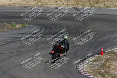 media/Apr-20-2025-AHRMA (Sun) [[393a79c373]]/Race/Group 10/Turn 4b/